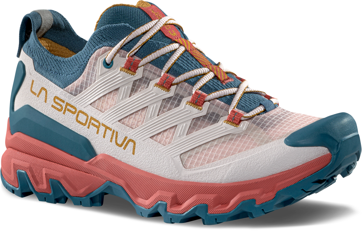 La Sportiva Women's Ultra Raptor 3 svart hikingsko sett fra siden